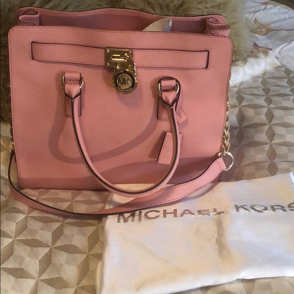 Michael Kors Handbags - Michael Kors Large Hamilton Bag
